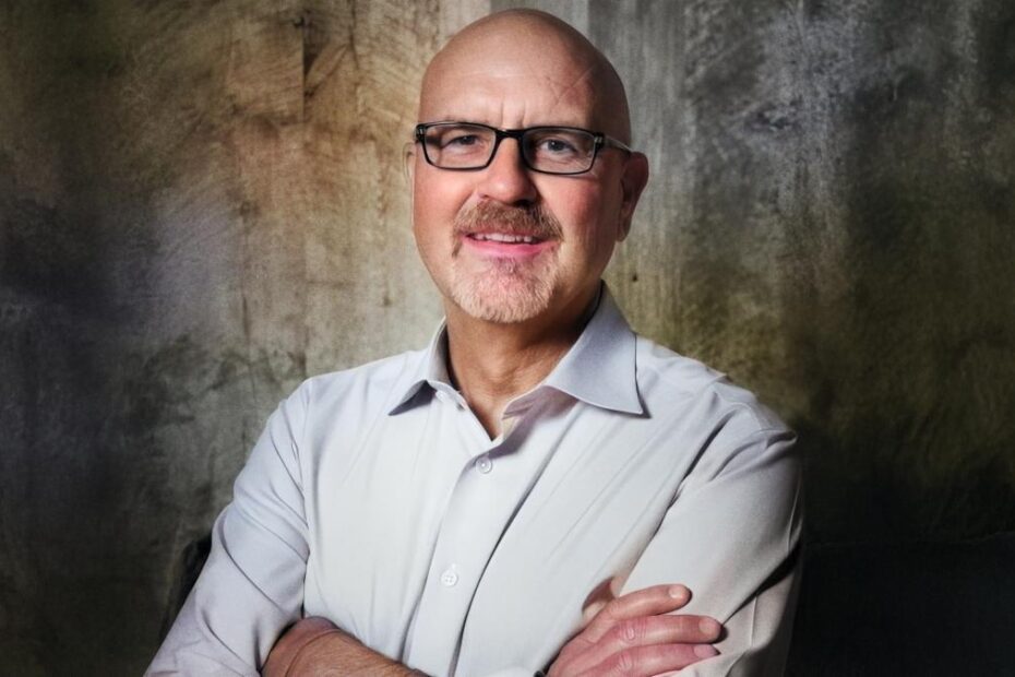 Scott Dille, the founder of Braver Collective and a 2018 alum of Center for Story & Witness’s award-winning testimonial writing program.